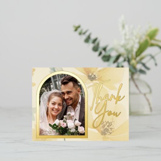 Zacht geel Bloemen Folie bruiloft dank u kaart (Staand Voorkant)