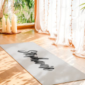 Zacht grijs en zwart aangepaste naam eenvoudig yogamat