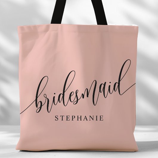 Zacht koraal roze bruidsmeisje modern script tote bag