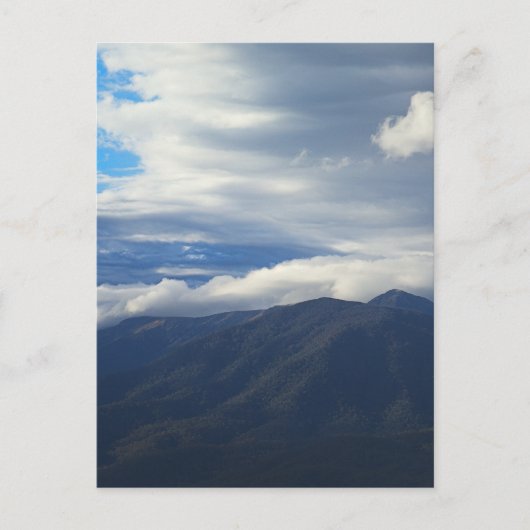 Zacht licht boven Mount Bogong Briefkaart (Voorkant)