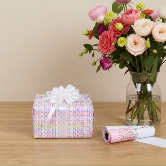 Zacht Roze, Paarse en Mint Groene LIEFDE Patroon Cadeaupapier