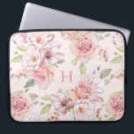 Zacht roze  rozen patroon laptop sleeve<br><div class="desc">Meisjes zachte roze kleuren  rozen bloempatroon. Facultatief monogram.</div>