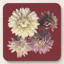  zacht roze strobloem op donkerrode set van bier onderzetter