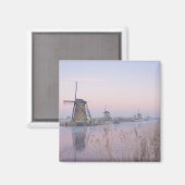 Zacht zonlicht in de winter boven windmolens magneet (Voorkant / Achterkant)