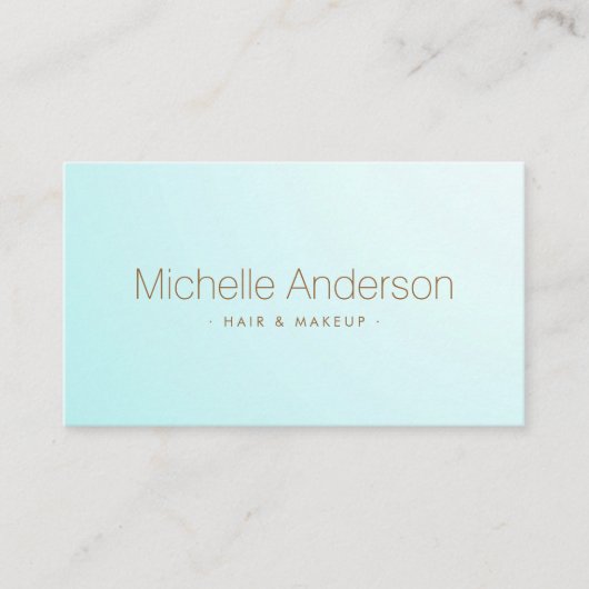 Zachte aquablauwe moderne minimale satijngradiënt visitekaartje (Voorkant)