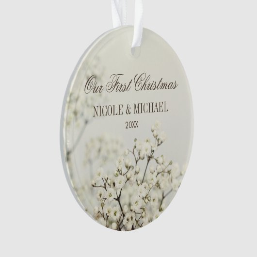 Zachte  baby's adem onze eerste kerst ornament (voorkant)