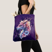 Zachte Beschermende Draak. Tote Bag (Dichtbij)