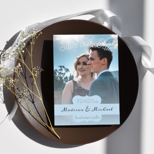 Zachte blauwe banner foto slaat de datum aankondig kaart