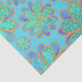 Zachte blauwe bloemen, drijvend in een Zee Tissuepapier (Detail)