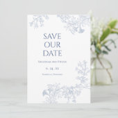 Zachte Blauwe Bloemige Bewaar de Datum Save The Date (Staand voorkant)