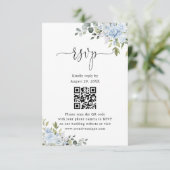 Zachte Blauwe Botanische Trouwwebsite QR-code RSVP Kaartje (Staand voorkant)