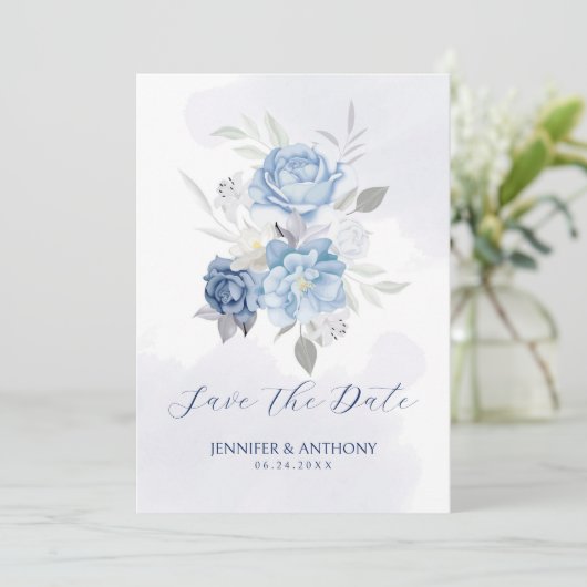 Zachte blauwe en witte rozen save the date (Staand voorkant)