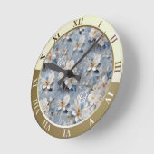 Zachte blauwe, witte en gouden bloemen op zijde ronde klok (Hoek)