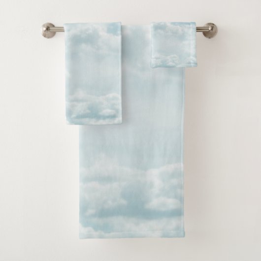 Zachte blauwe wolken #2 #wolken #muur #kunst bad handdoek (Insitu)