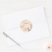 Zachte bloemen romantische bruiloft uitnodiging on ronde sticker (Envelop)