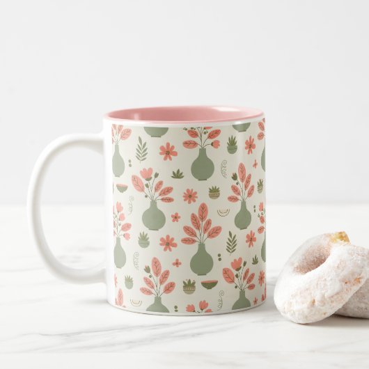 Zachte bloemenvaas patroon - Blush roze accent Tweekleurige Koffiemok (Met donut)