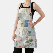 Zachte delicate bloemen roze en blauwe patchwork schort (Insitu)