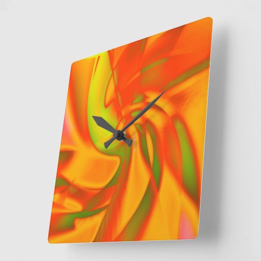 Zachte draai van sinaasappel met glad groene onder vierkante klok (Hoek)