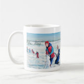 Zachte eerste sneeuwval winterscène koffiemok (Links)