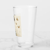 Zachte elegantie in een vlinderdans glas (Links)