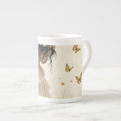 Zachte elegantie in een vlinderdans porselein kop (Voorkant rechts)