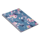 Zachte en delicate bloeiende tuinbloemen notitieboek (Rechterzijde)