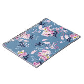 Zachte en delicate bloeiende tuinbloemen notitieboek (Linkerzijde)