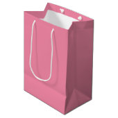 Zachte Flamingo Roze Medium Gift Bag Medium Cadeauzakje (Voorkant Gekanteld)