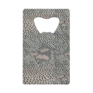 Zachte grijze en roze slangenhuid creditkaart flessenopener