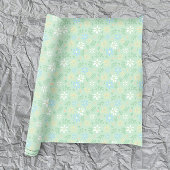 Zachte Groene Bloemen met Wit Blauw Gele Bloemen Cadeaupapier