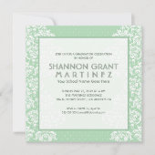 Zachte groene en witte bloemen, elegant Afstudeerd Kaart (Voorkant)