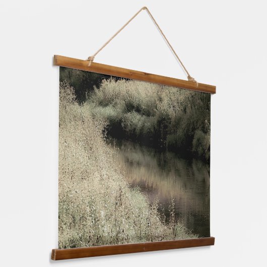 Zachte groene Riverside Hangend Wandkleed (Gebogen)