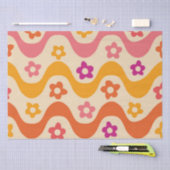 Zachte groovy bloempatroon op retro golven tissuepapier (Craft)