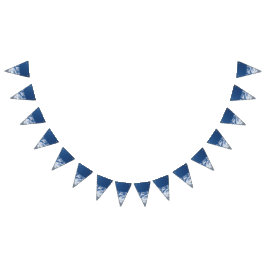 Zachte, kleine stukjes wolken vlaggetjes