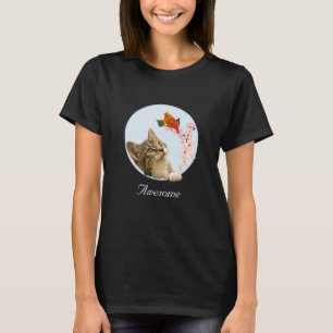 Zachte Lapjeskat, Bloemen en Rood Vogeltje T-Shirt