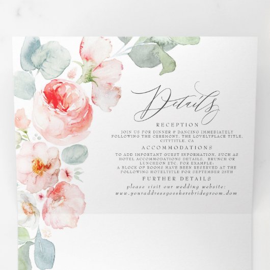 Zachte lichtroze Waterverf bloemen legante bruilof Drieluik Uitnodiging (Binnenzijde eerst)