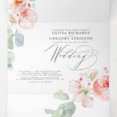 Zachte lichtroze Waterverf bloemen legante bruilof Drieluik Uitnodiging (Binnenkant midden)