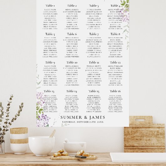 Zachte Lila Paarse Floral Wedding Seating Chart Poster (Keuken)