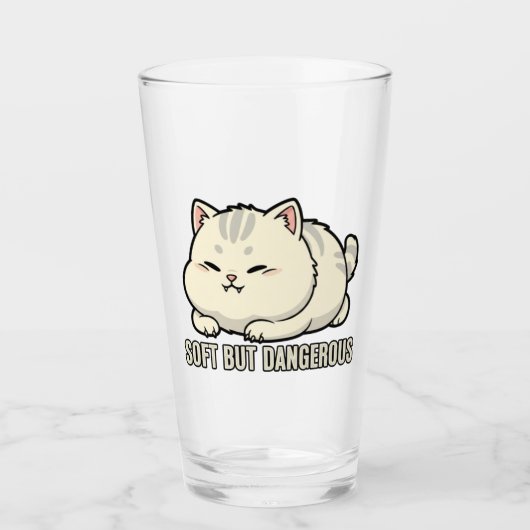 Zachte Maar Gevaarlijke Kitten Glas (Voorkant)