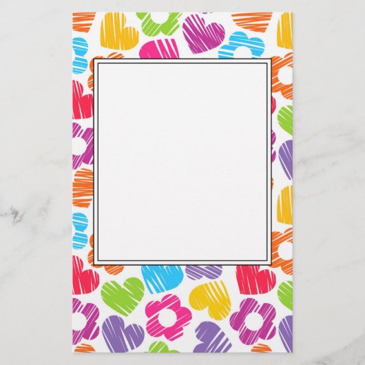 Zachte meerkleurige bloemen en hartjes meisjesacht briefpapier (Voorkant)