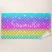 Zachte Meisjesachtige Glanzende Regenboog Zeemeerm Strandlaken (Voorkant)