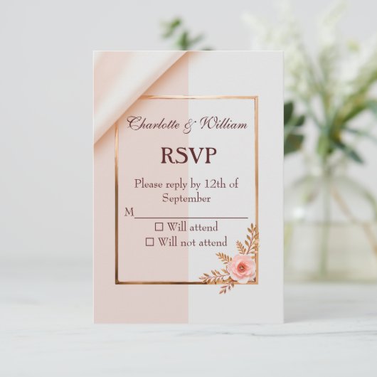 Zachte paarse en grijze effecten met bloemen RSVP kaartje (Staand voorkant)