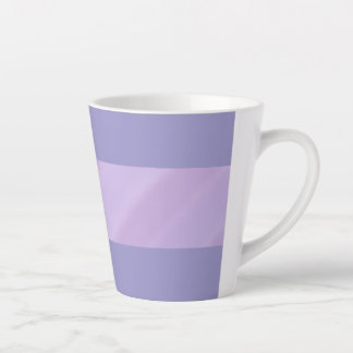 Zachte Paarse Esthetische Latte Mok