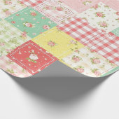 Zachte Pastel Bloemige Patchwork Ginghamruit Cadeaupapier (Hoek)