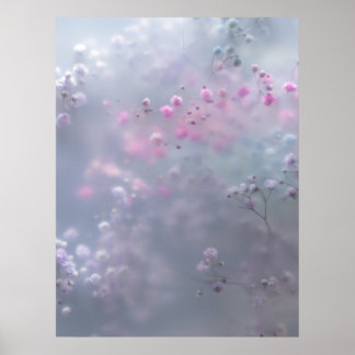 Zachte pastelbloemen in droomachtige vervaging poster