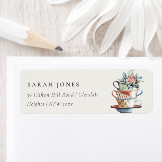 Zachte Pastelkleurige Gestapelde Kopjes Bloemenkop Etiket (Insitu)