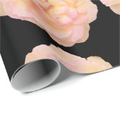 Zachte perzik roze geel rose ontwerp over zwart BG Cadeaupapier (Rol Hoek)