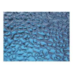 Zachte regendruppels op blauw glas perfect poster