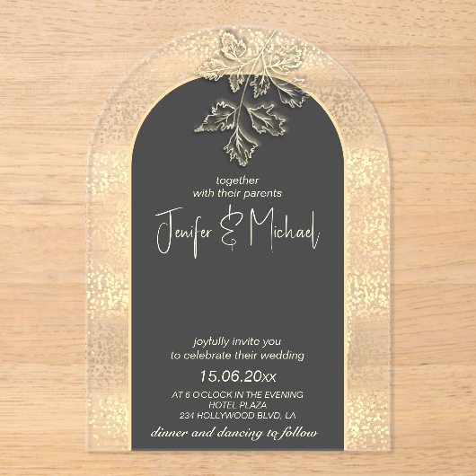 Zachte romantische gouden confetti bloemen acryl uitnodigingen (Voorkant)