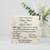 Zachte romige kant ontwerp & flora bruiloft uitnod kaart (Staand voorkant)